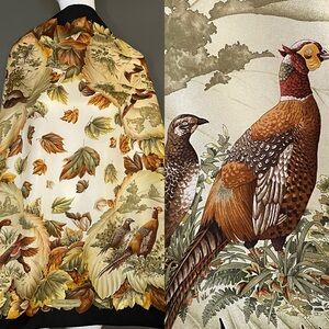 Gorg Ferragamo Silk Scarf 34 In Excellent Condition